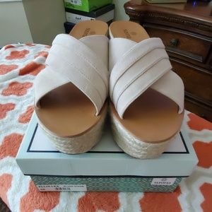 Susina Ellis Platform Sandal